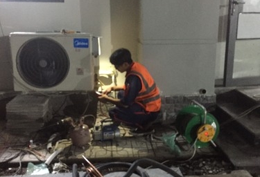 Chuyên cung cấp dịch vụ sửa máy lạnh quận Tân Phú với giá tốt nhất